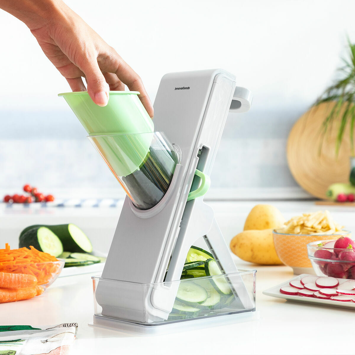 Innovagoods 5-In-1 Inklapbare Snijmachine Voor Groentes Slichen Innovagoods