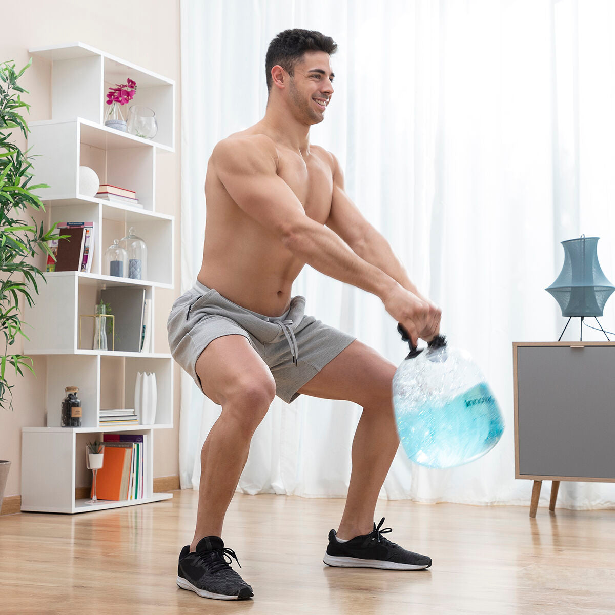 Innovagoods Met Water Gevulde Kettlebel Voor Fitnesstraining Met Oefengids Fibell Innovagoods